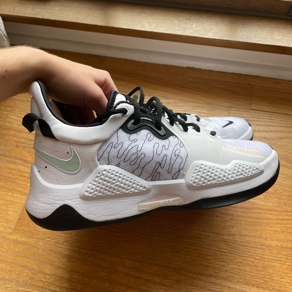 Nike White Black Mint Athletic Sneakers
